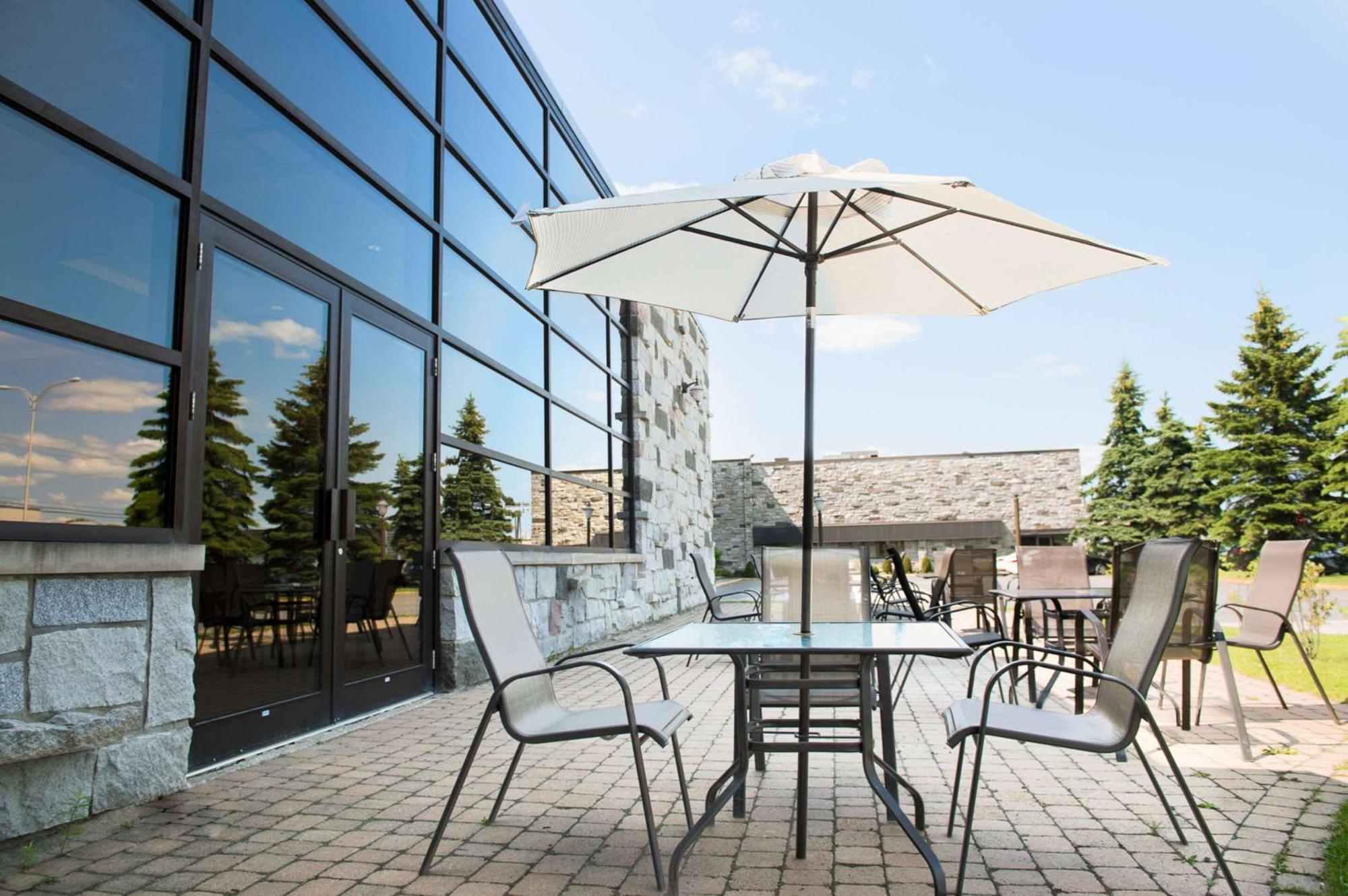 Hotel Le Victorin, An Ascend Hotel Collection Member Victoriaville Exterior foto